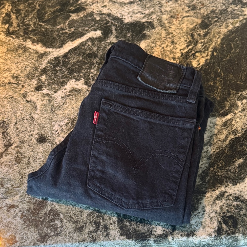 Women’s Levi Jeans - Wedgie Straight - Size 23
